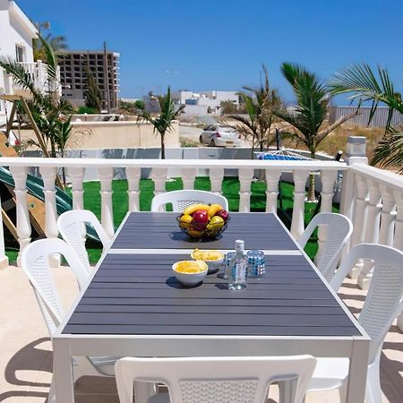 Villa Suncity Boutique Beachfront アヤナパ エクステリア 写真