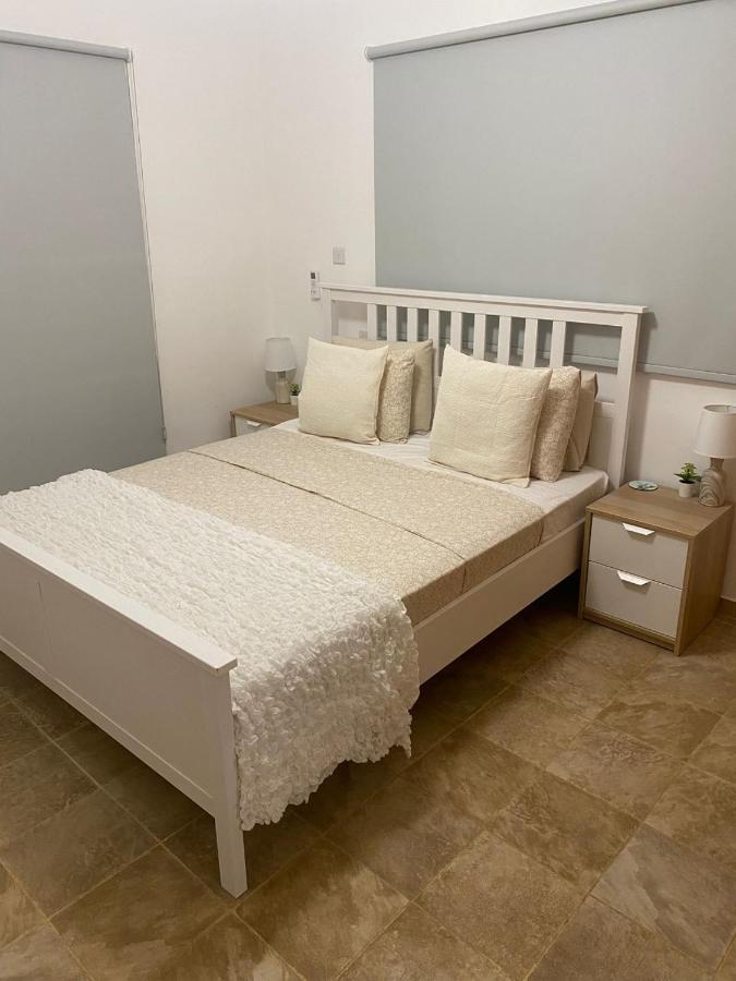 Villa Suncity Boutique Beachfront アヤナパ エクステリア 写真