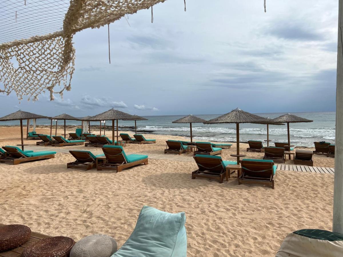 Villa Suncity Boutique Beachfront アヤナパ エクステリア 写真