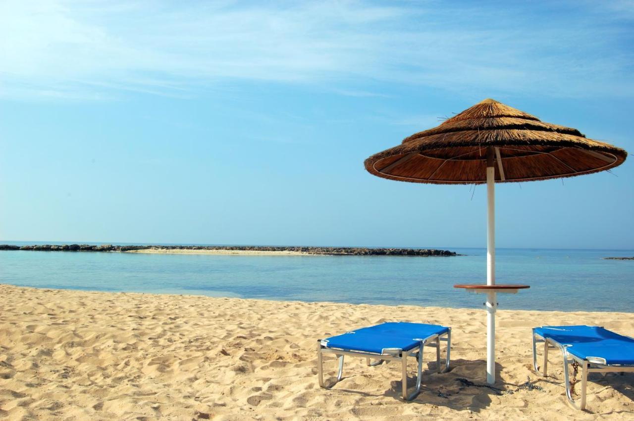 Villa Suncity Boutique Beachfront アヤナパ エクステリア 写真