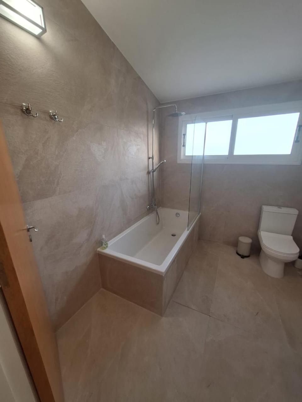 Villa Suncity Boutique Beachfront アヤナパ エクステリア 写真